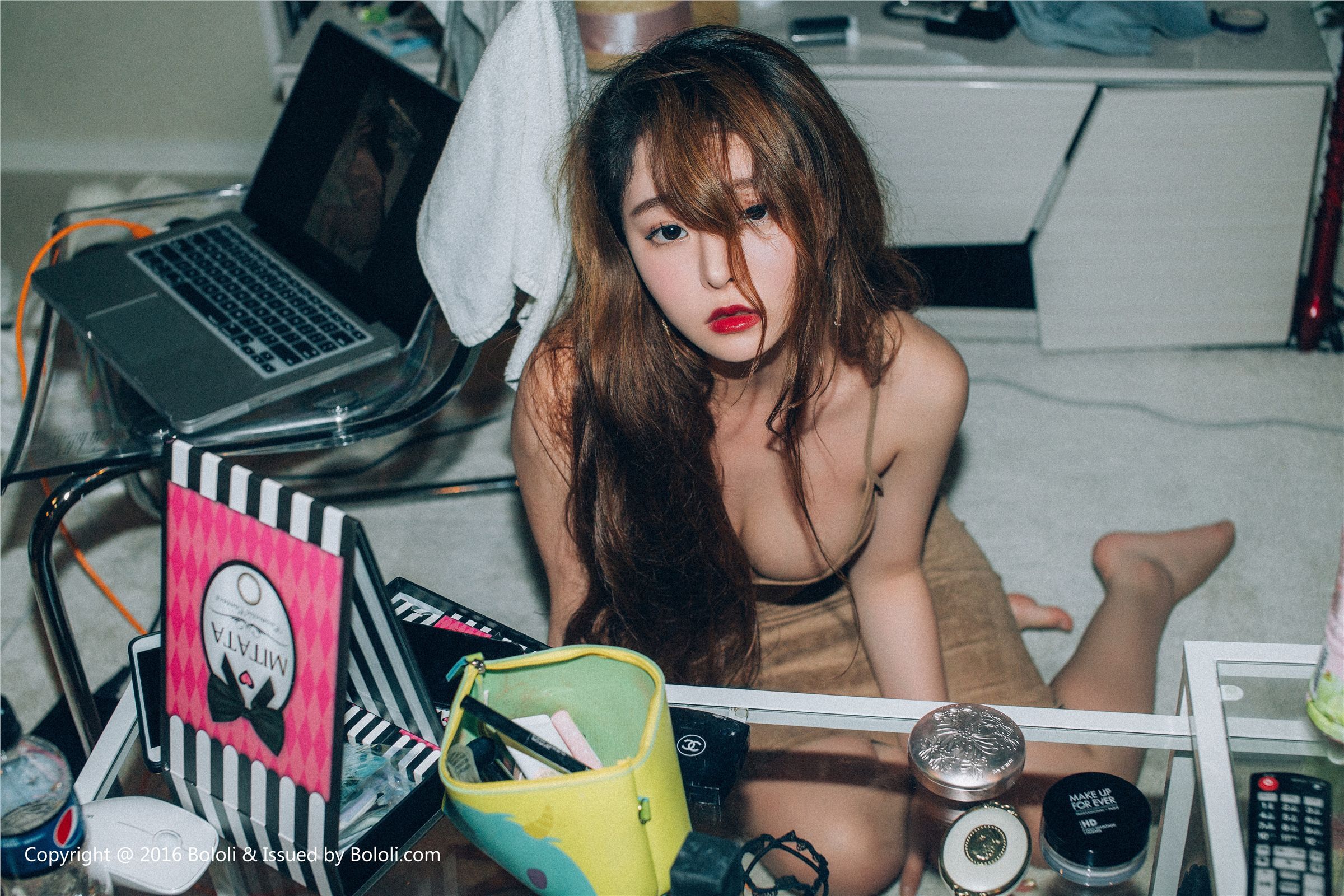 [BoLoLi波萝社]2017.06.03 Vol.064 柳侑绮